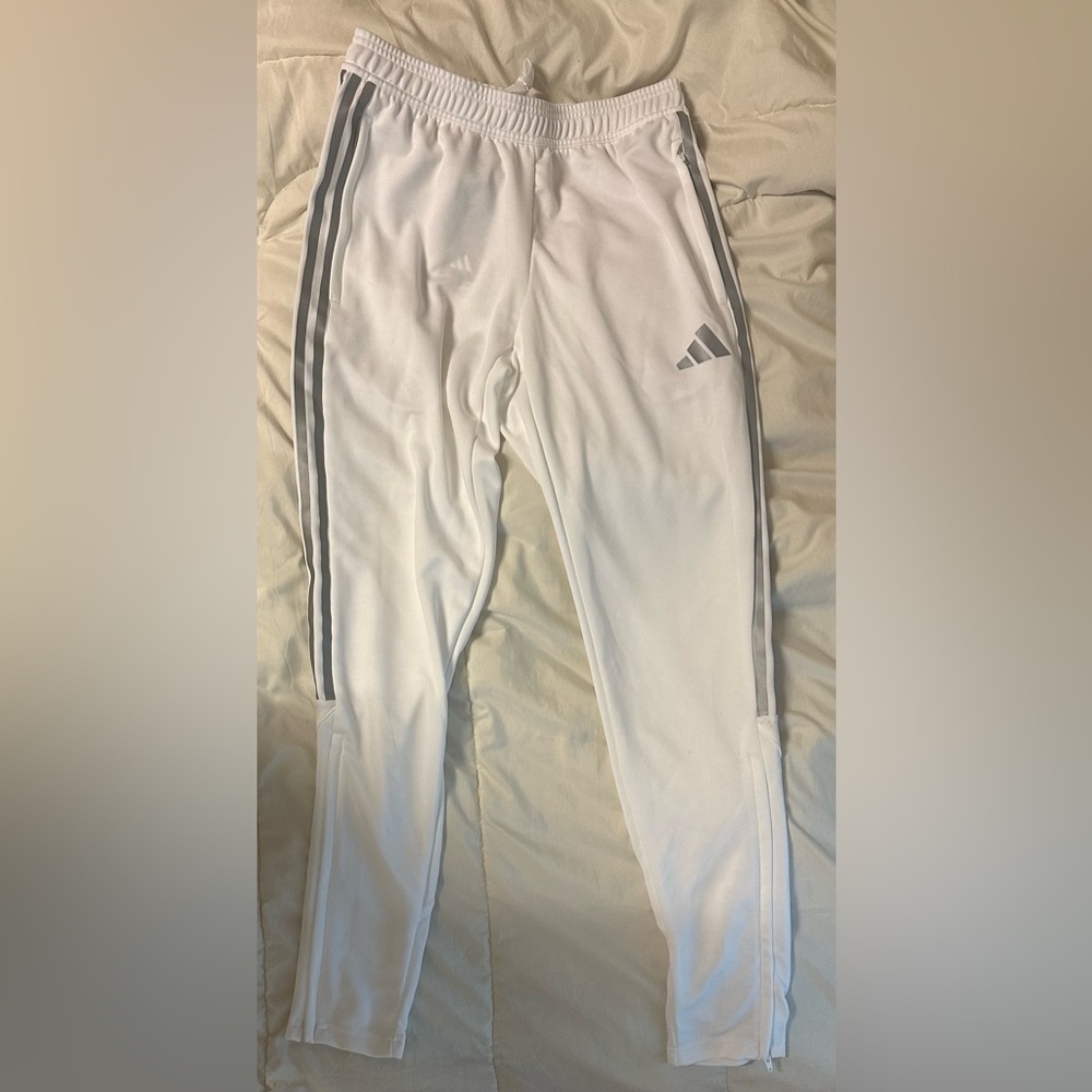 NEW! RARE Adidas Tiro REFLECTIVE Pants WHITE/ REFLECTIVE SILVER Men's SMALL